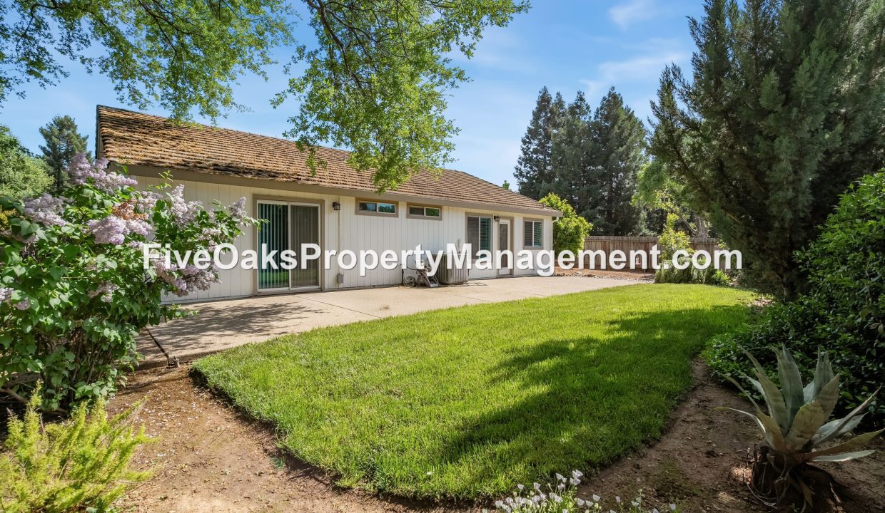 3301 Burberry Way (23)