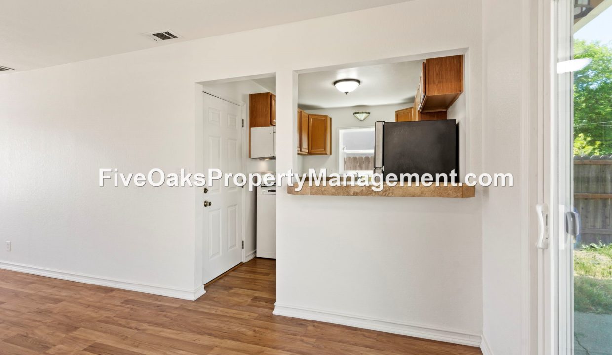 2529 Anna Way (8)