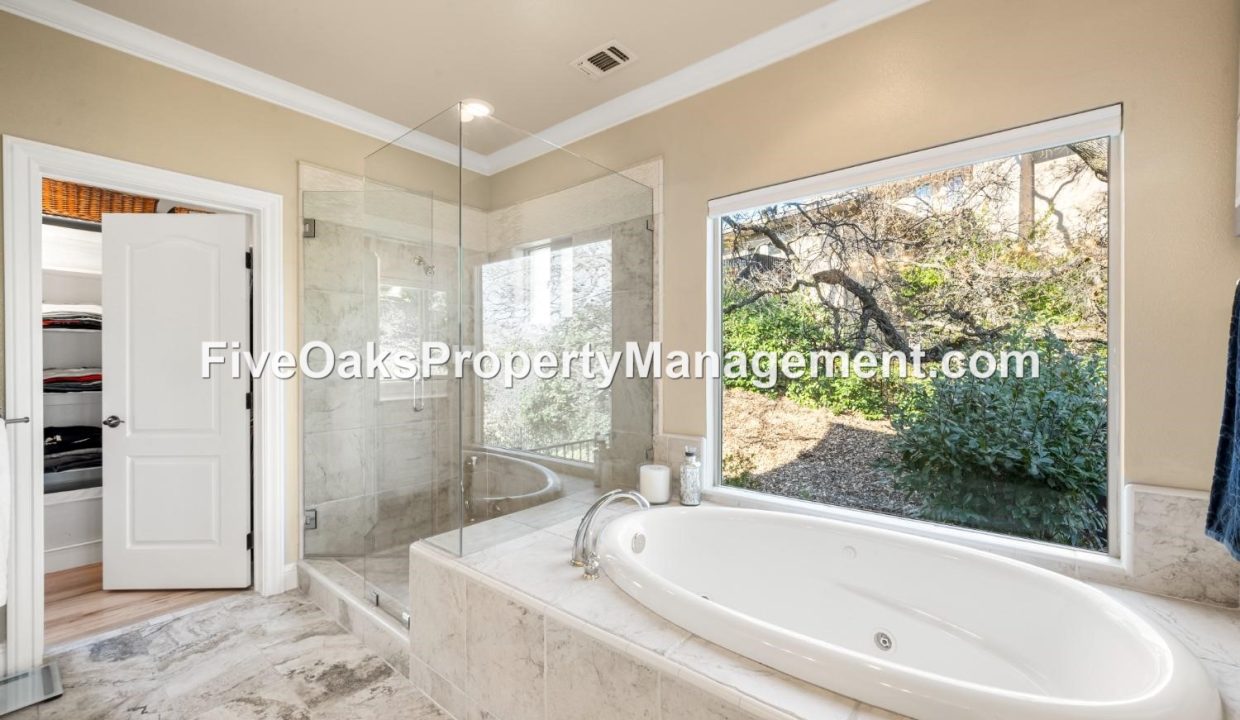 5185 Mertola Drive (12)