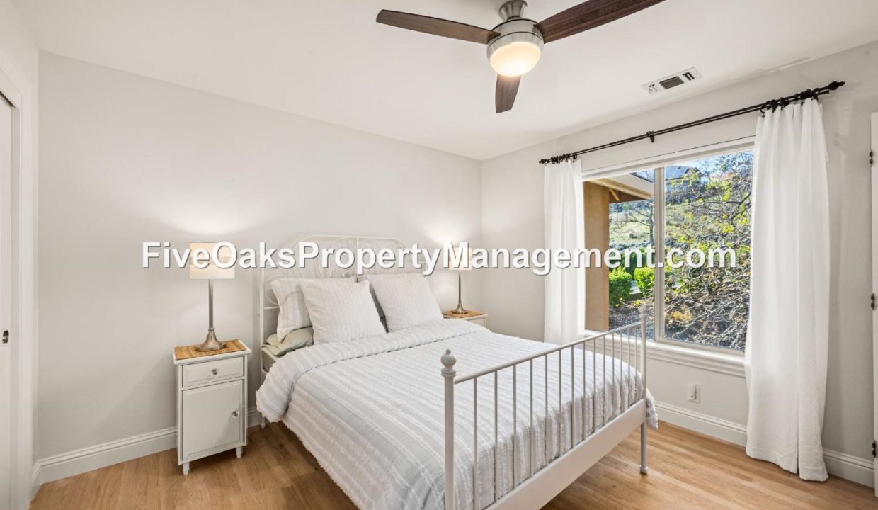 5185 Mertola Drive (21)