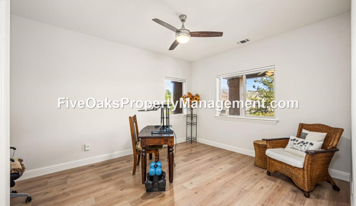5185 Mertola Drive (37)