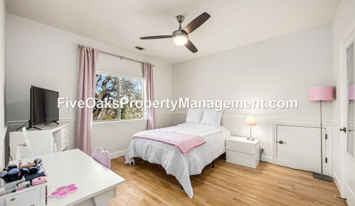 5185 Mertola Drive (40)