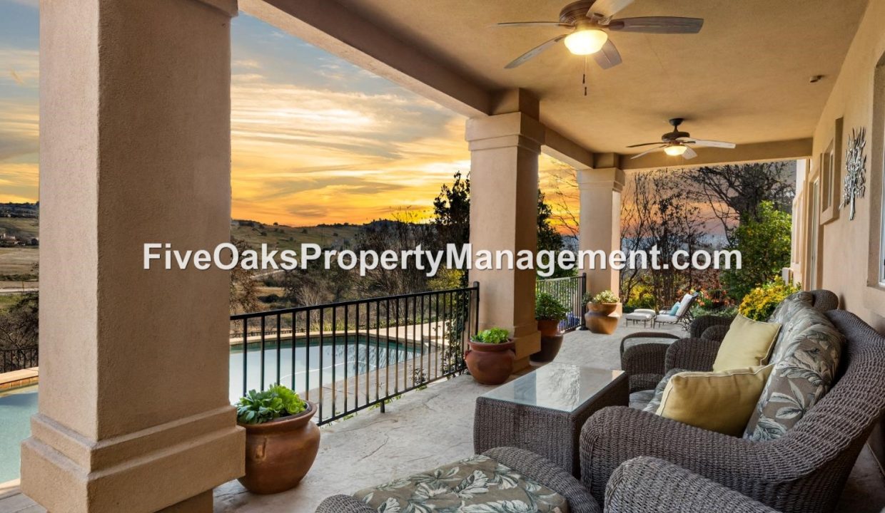5185 Mertola Drive (8)