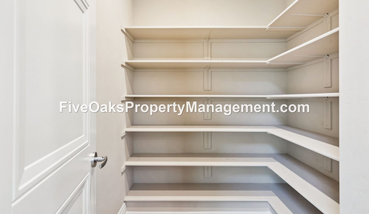 6990 Saratoga Estates Drive (12)