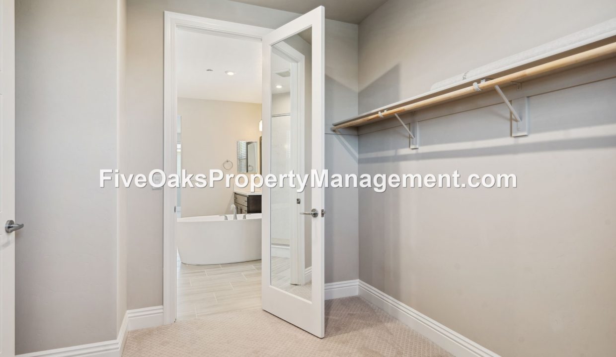6990 Saratoga Estates Drive (18)