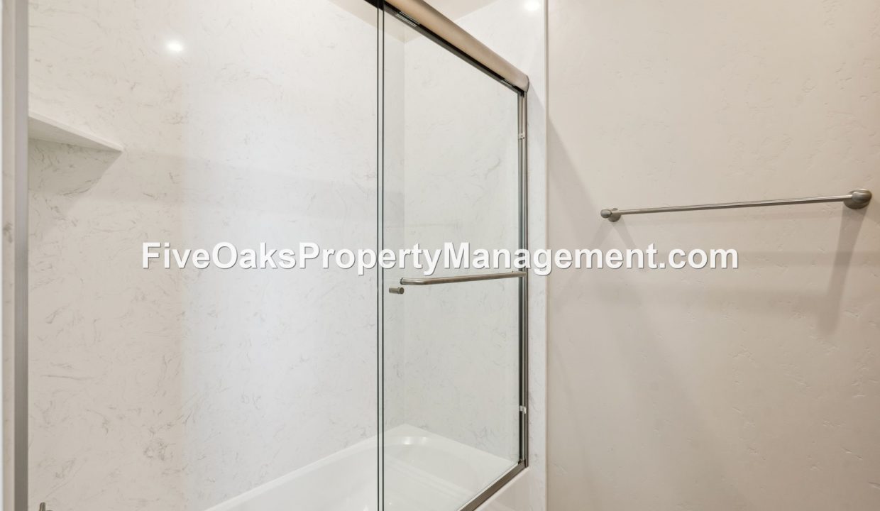 6990 Saratoga Estates Drive (20)