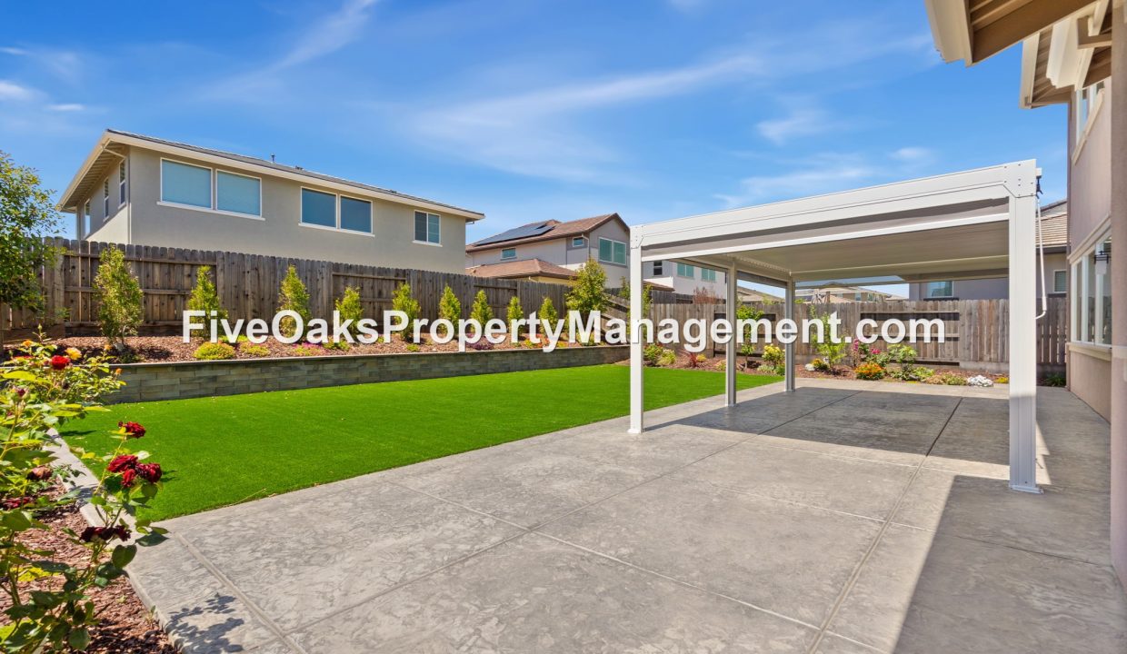 6990 Saratoga Estates Drive (33)