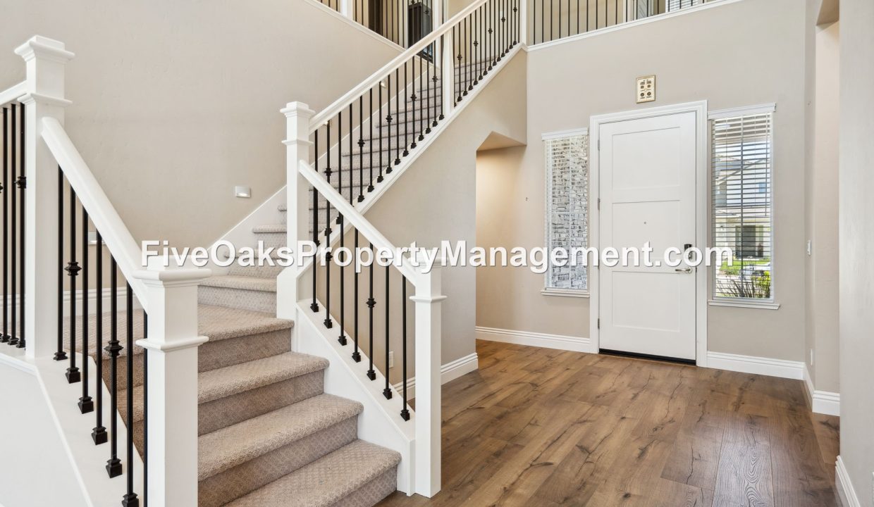 6990 Saratoga Estates Drive (4)