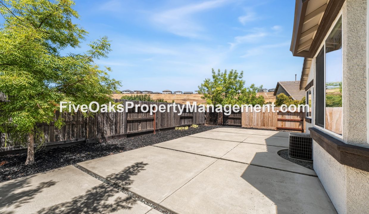 2242 Zittel Dr (24)