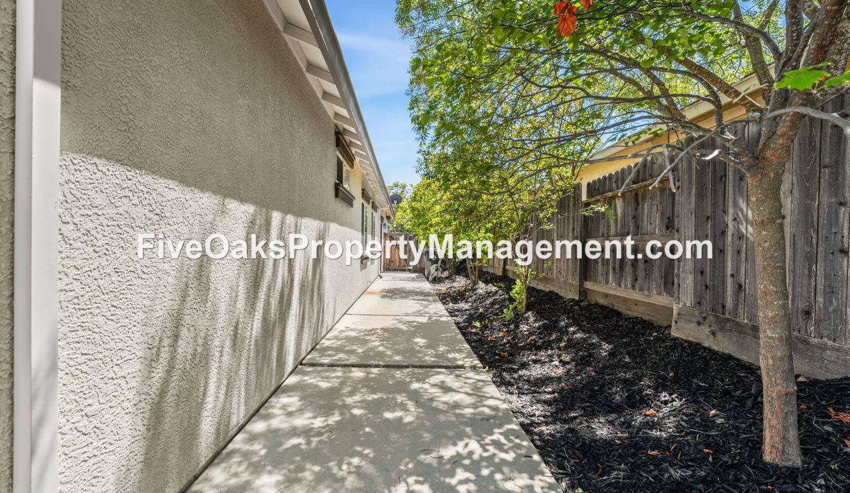 2242 Zittel Dr (25)