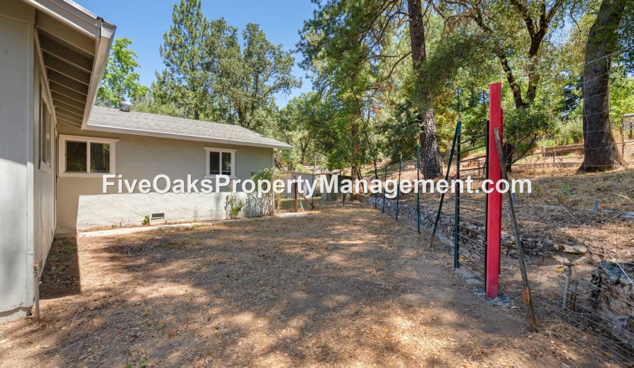 520 Fowler Lane (28)