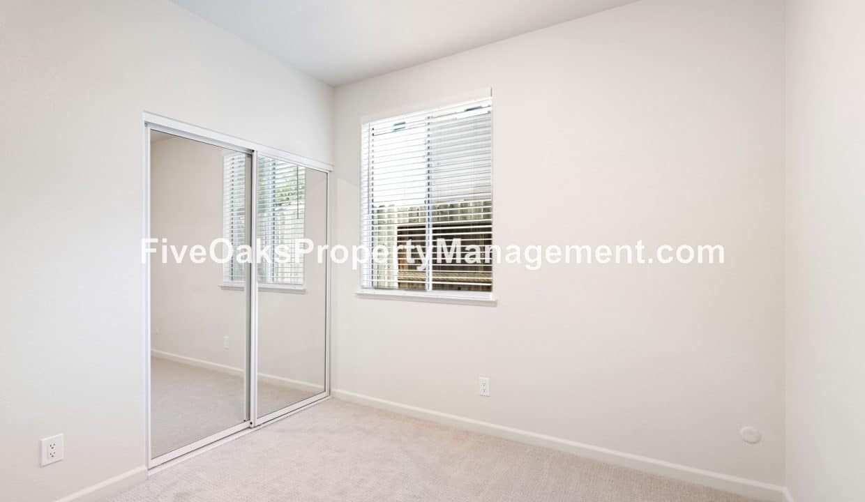 885 Rathbone Circle (7)