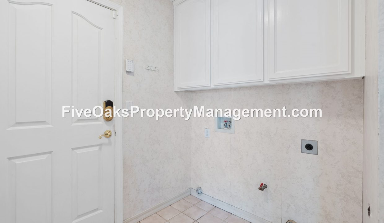 2025 Moonstone Circle (11)