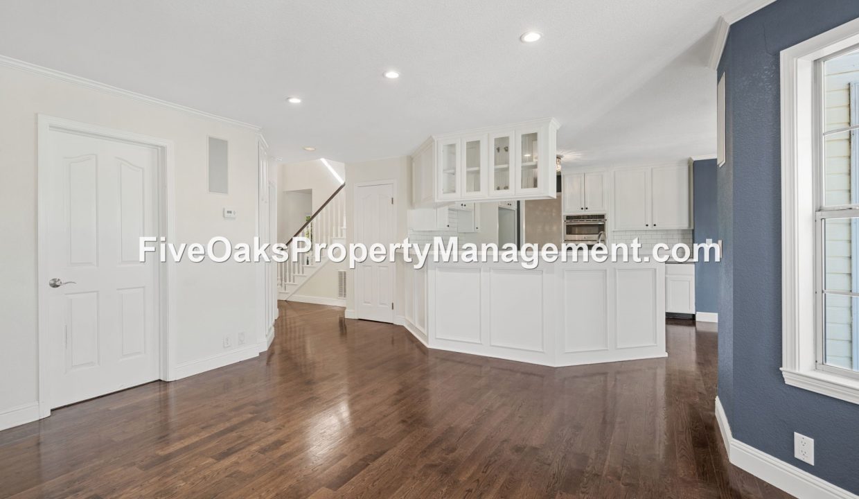 2025 Moonstone Circle (13)