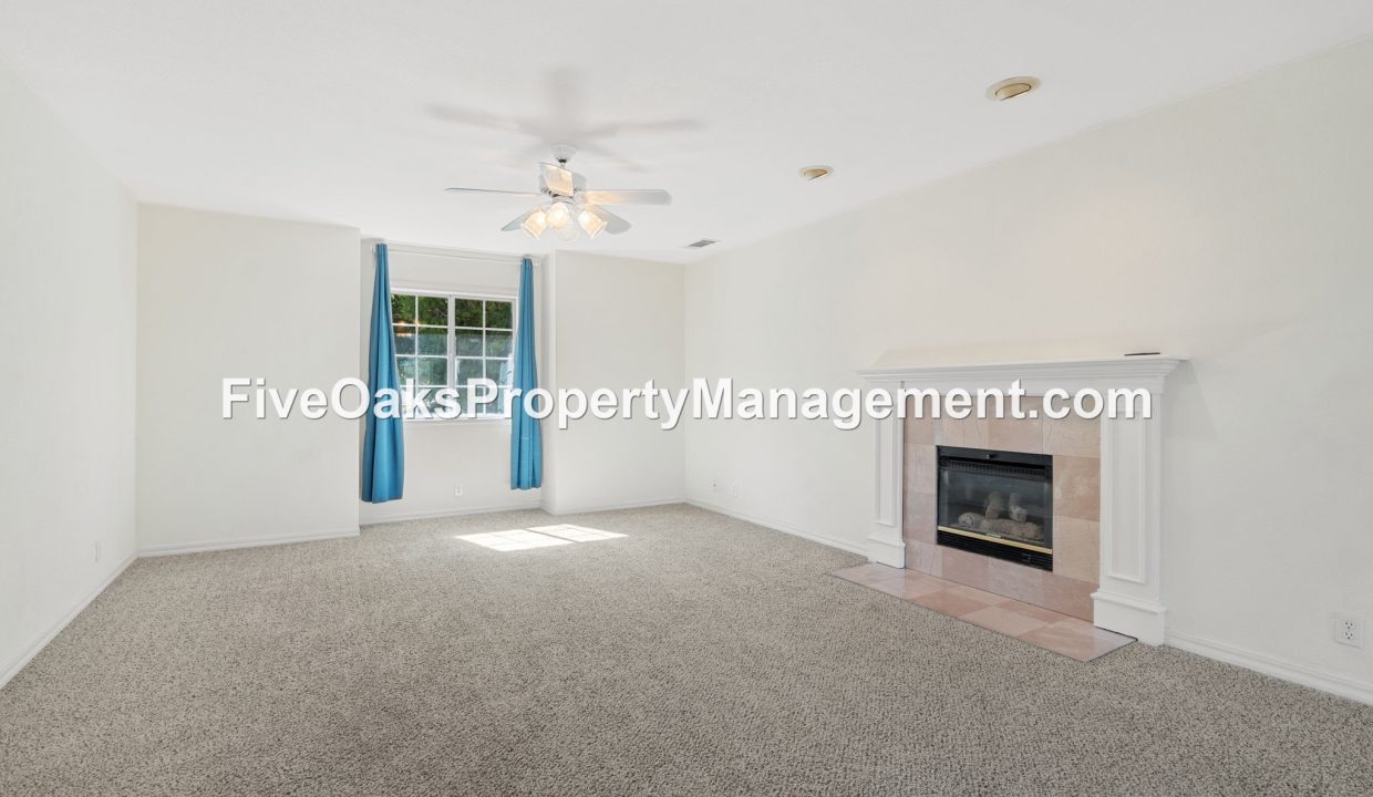 2025 Moonstone Circle (18)
