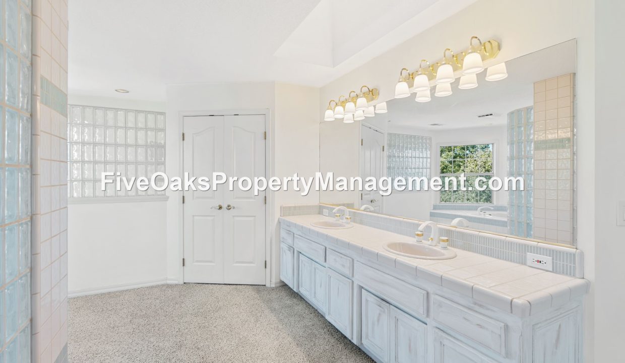 2025 Moonstone Circle (22)