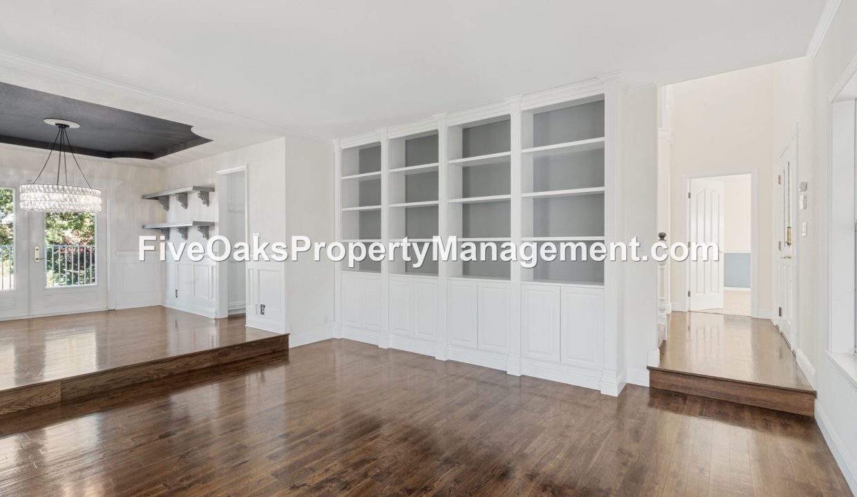 2025 Moonstone Circle (9)
