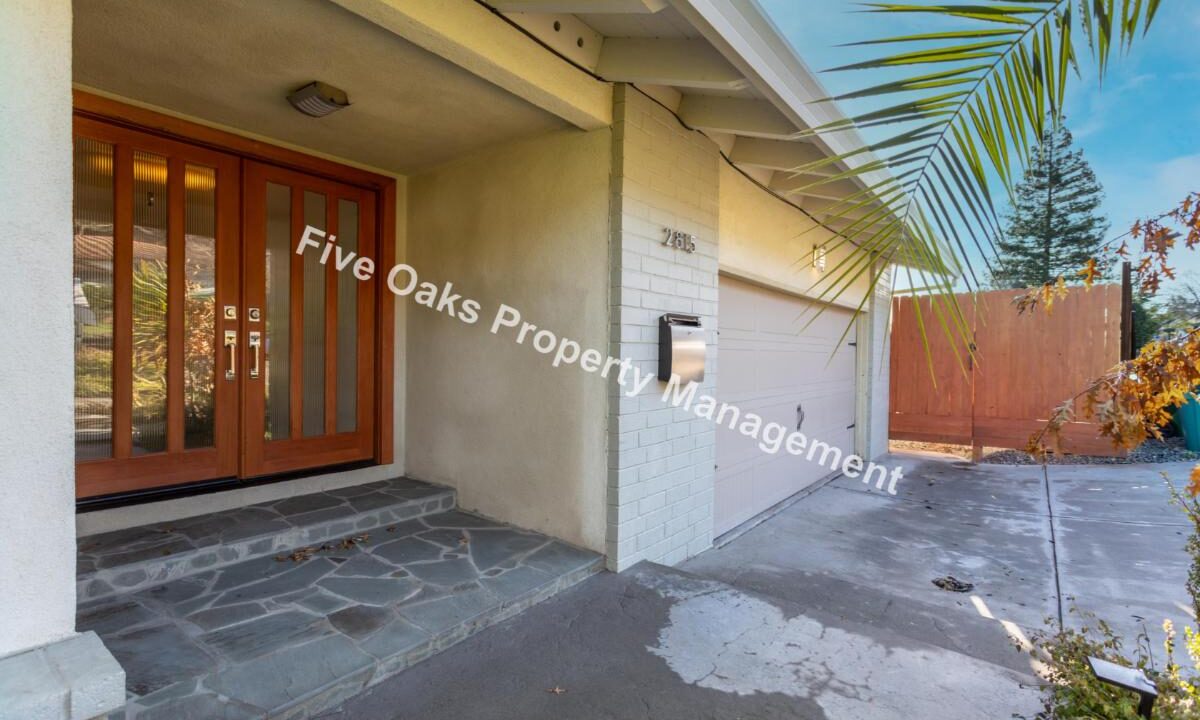 2815 Stanford Lane (5)