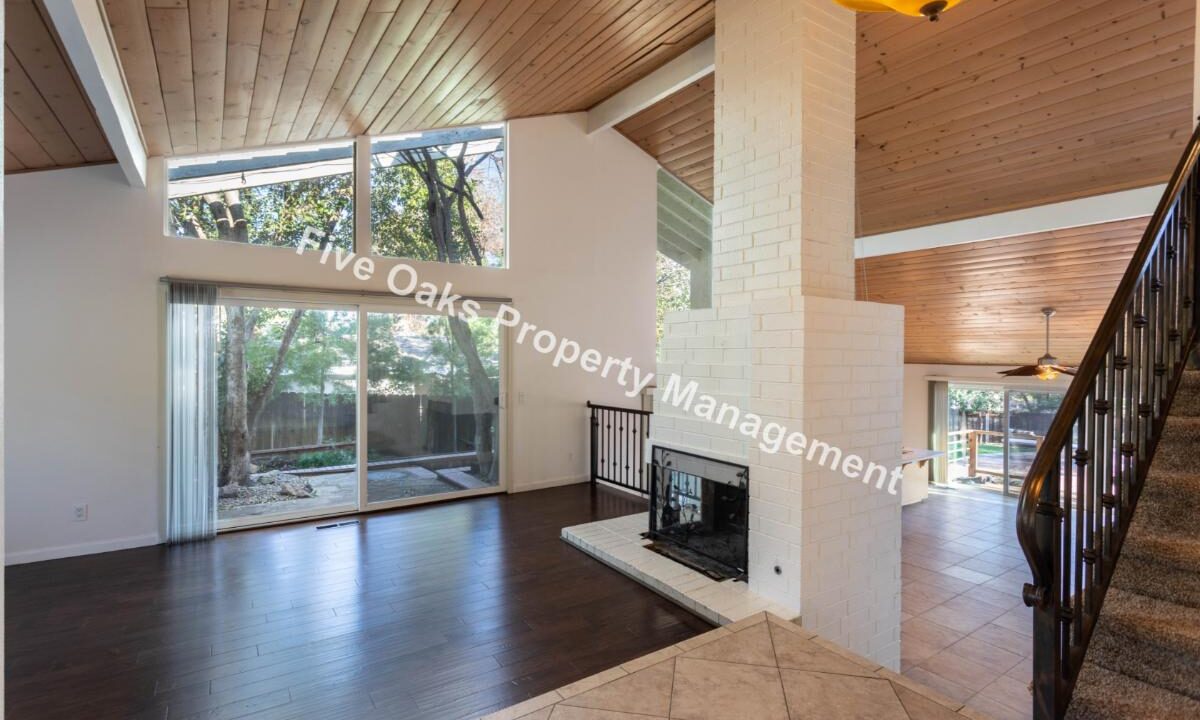 2815 Stanford Lane (8)